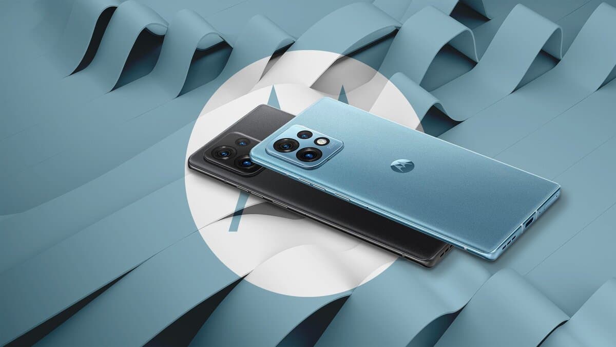 motorola-edge-50-pro-flaqman-smartfonunun-sadelesdirilmis-versiyasi-teqdimata-hazirlasir
