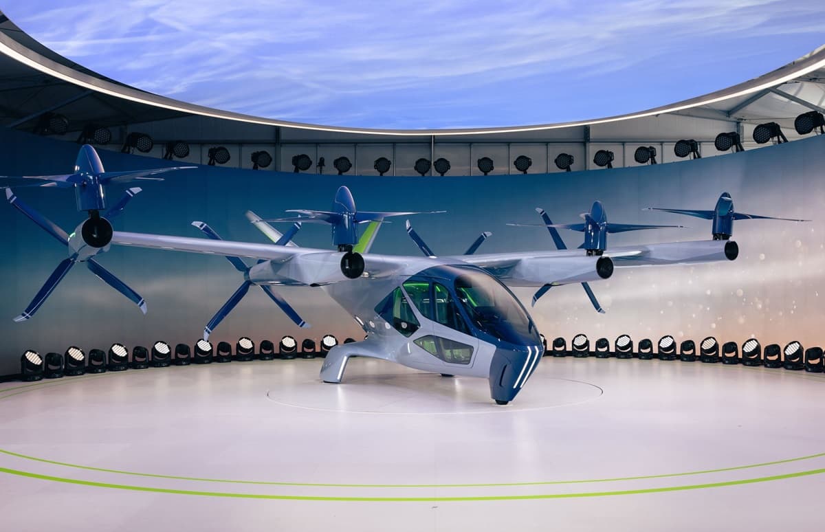hyundai-ucan-taksi-neqliyyatinin-yeni-versiyasini-sergileyib