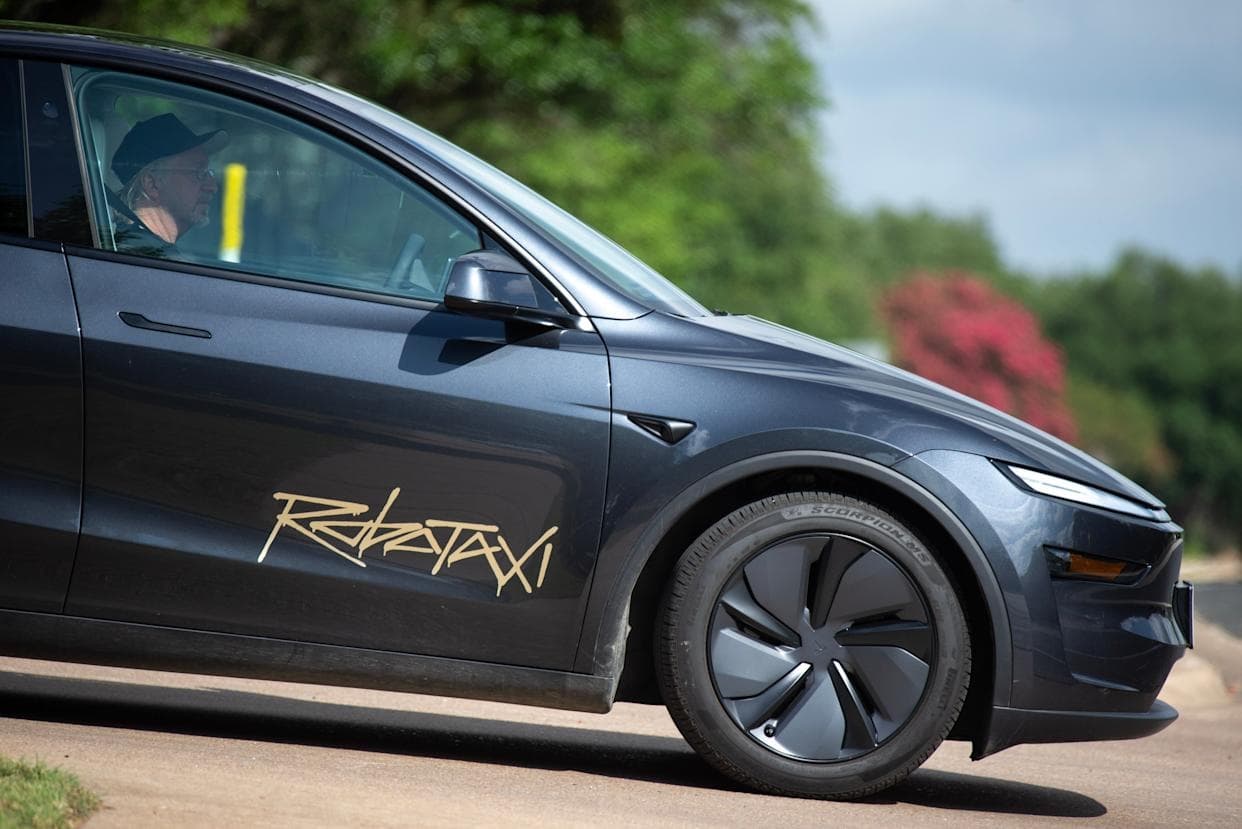 tesla-robotaxi-xidmeti-texasda-istifadeye-verilib