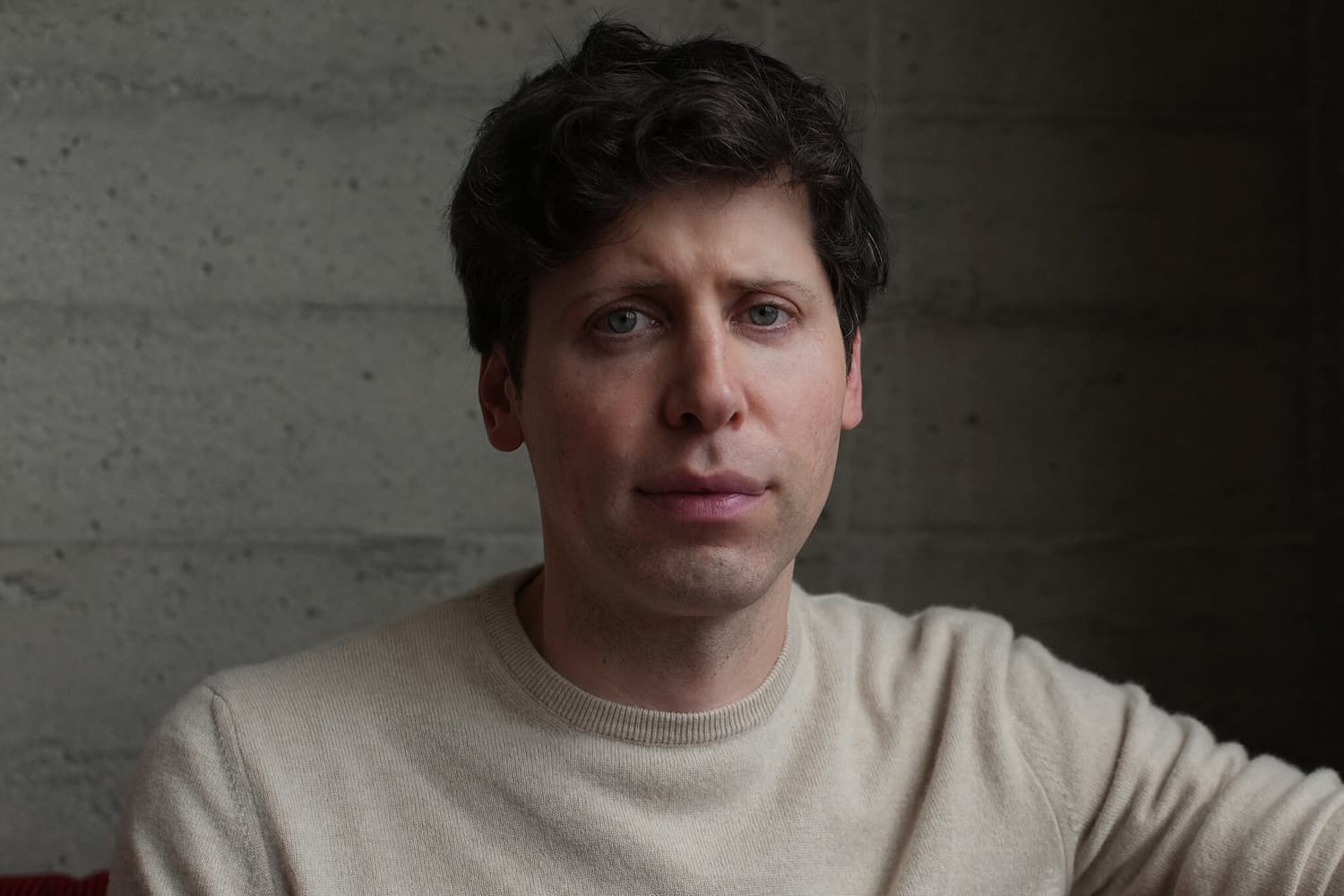 sam-altman-suni-intellekt-sahesini-balon-adlandirib