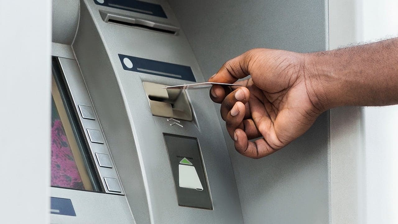 azerbaycanda-bank-kartlari-vesaitlerinin-ogurlugundan-qorunma-ucun-fincert-merkezi-yaradilir