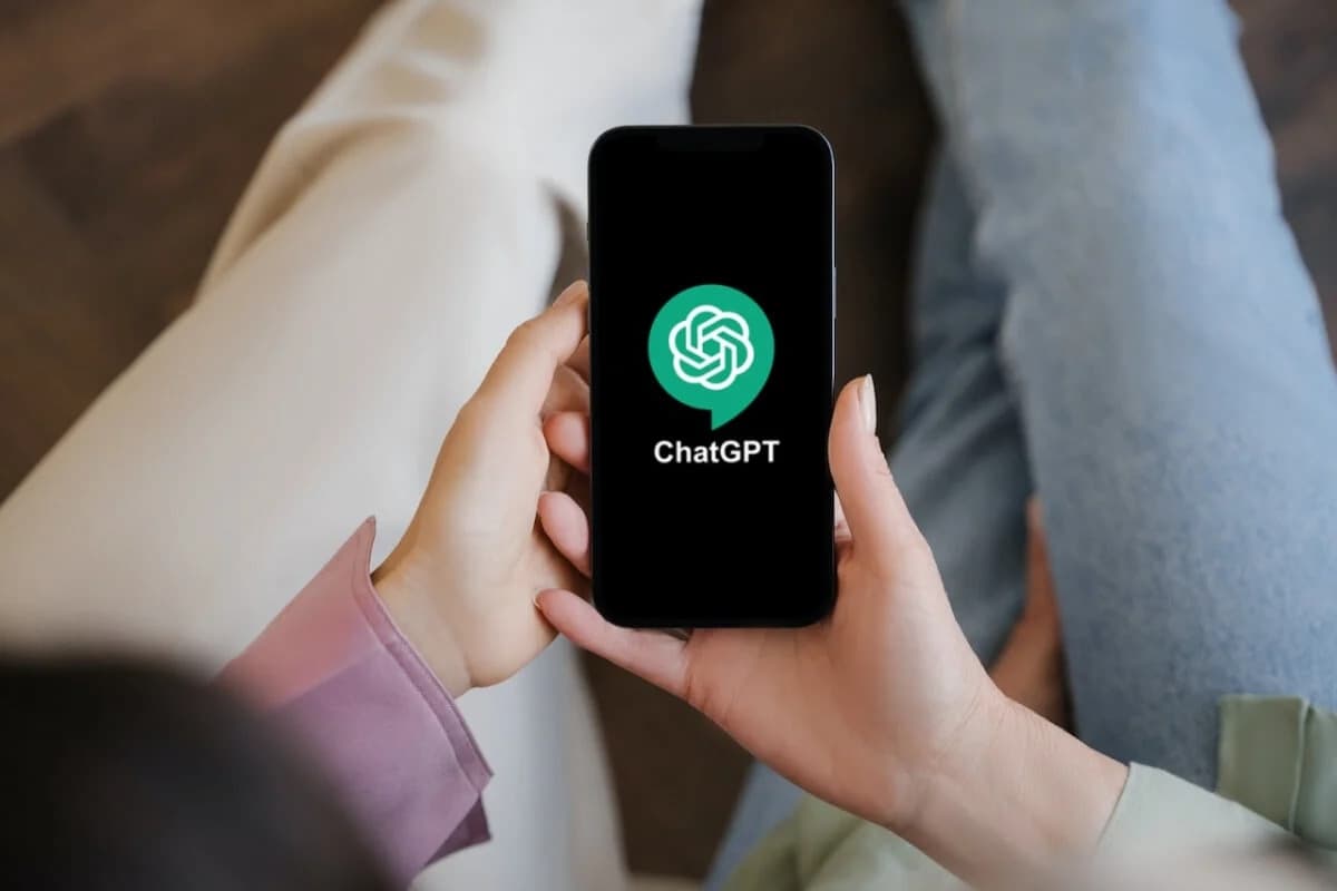 chatgpt-videomusahide-kamerasina-qosularaq-muxtelif-obyektleri-tapa-bilib-video