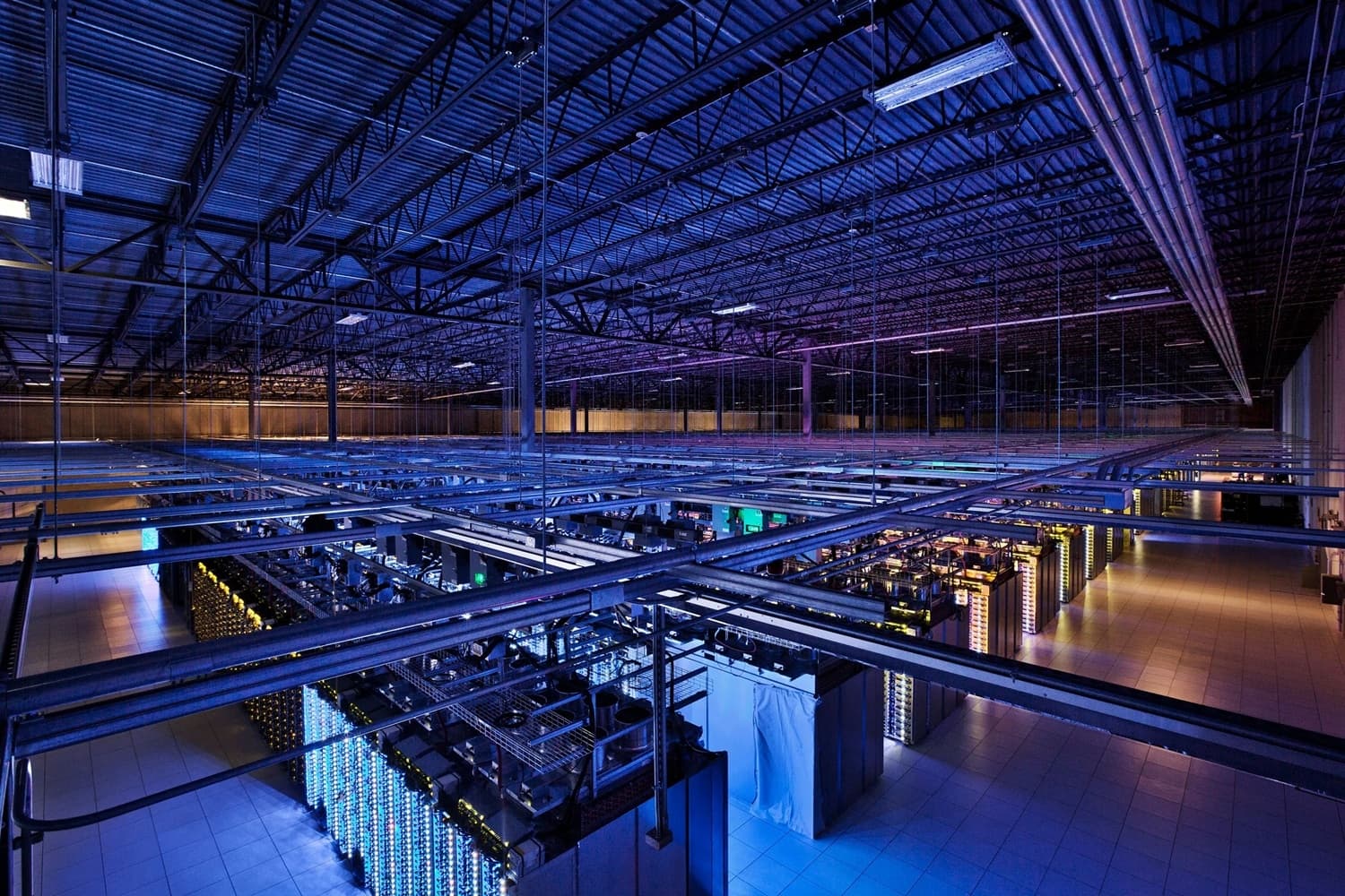 google-un-melumat-merkezleri-rekord-hedde-enerji-serf-edirler