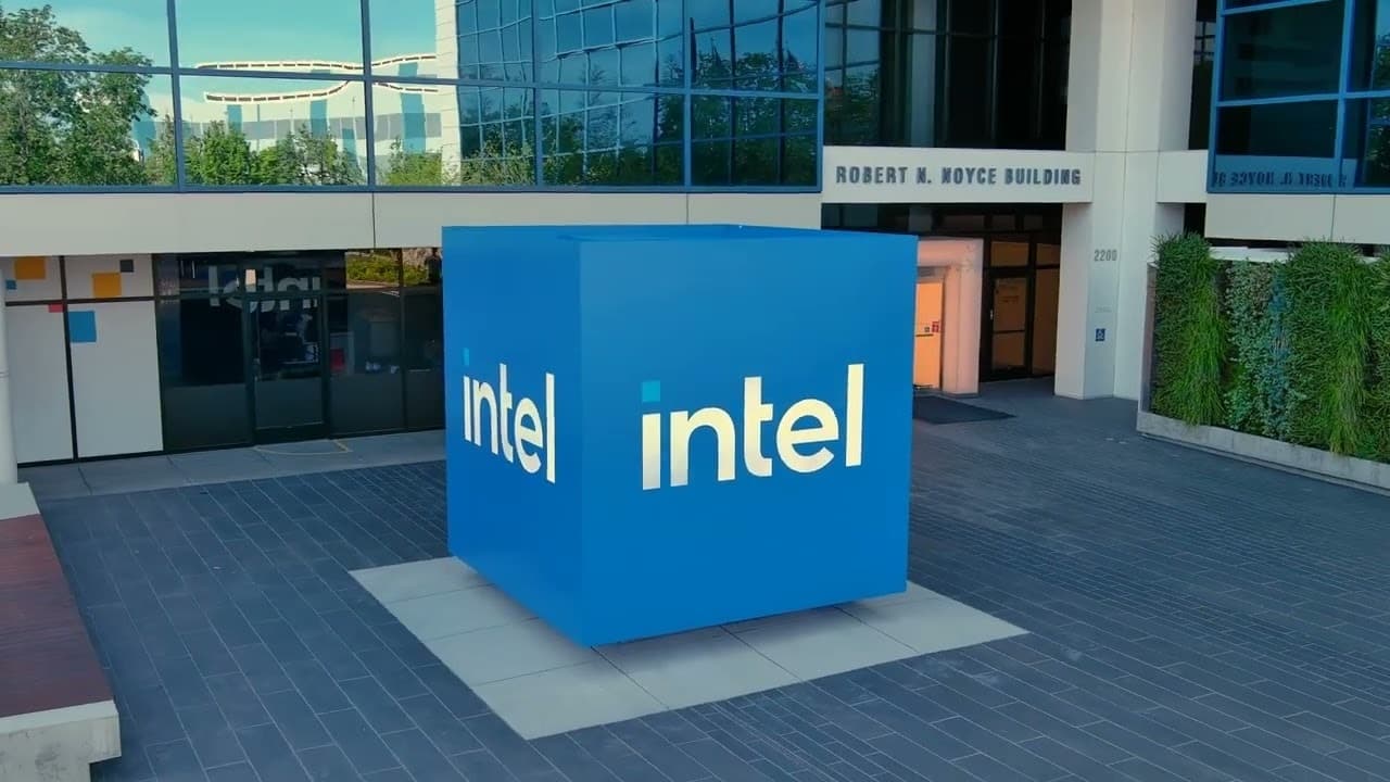 intel-xercleri-azaltmaq-ucun-minlerle-insani-isden-cixarmaga-hazirlasir