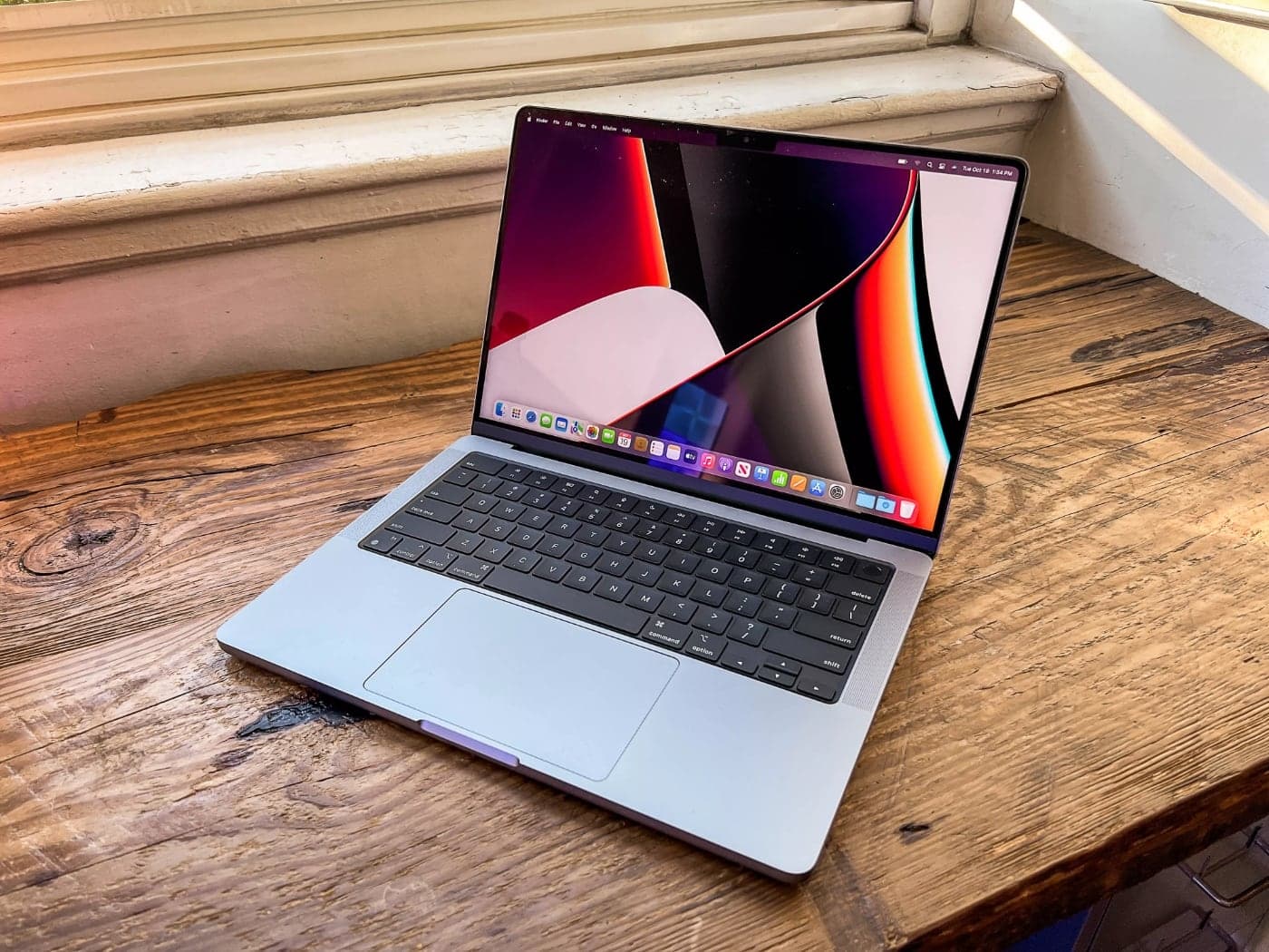 yeni-macbook-pro-nun-bezi-texniki-imkanlari-ortaya-cixib