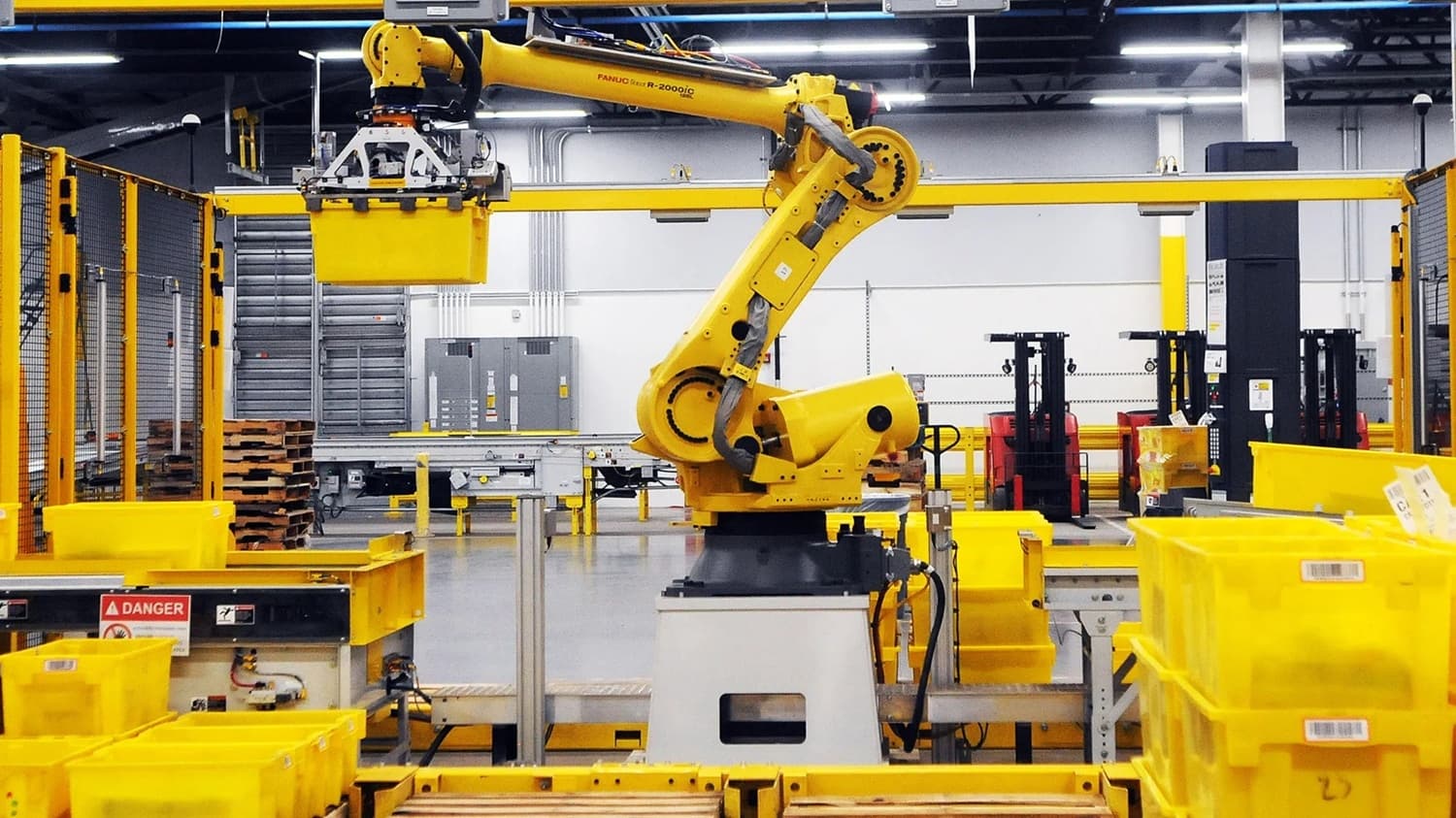 amazon-un-anbarlarinda-artiq-1-milyondan-cox-robot-fealiyyet-gosterir