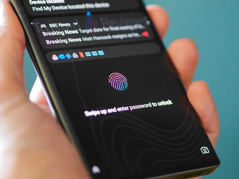 samsung-galaxy-s23-smartfonlarindaki-barmaq-izi-skani-ile-bagli-problemin-helli-hazirlanir